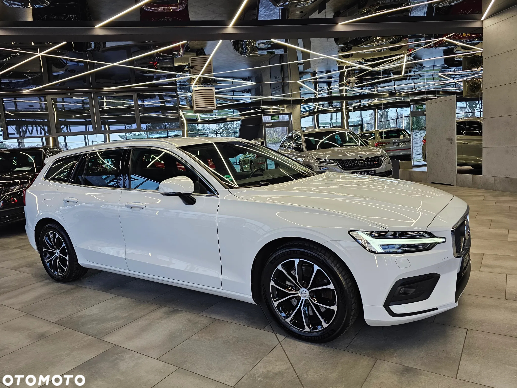 Volvo V60 D4 AWD Momentum - 11