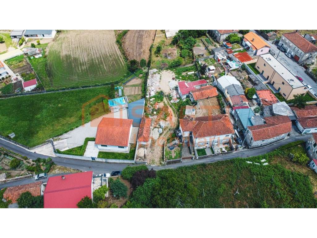 Excelente Terreno na Freguesia de Bairro - V.N. Famalicão - Grande imagem: 3/16