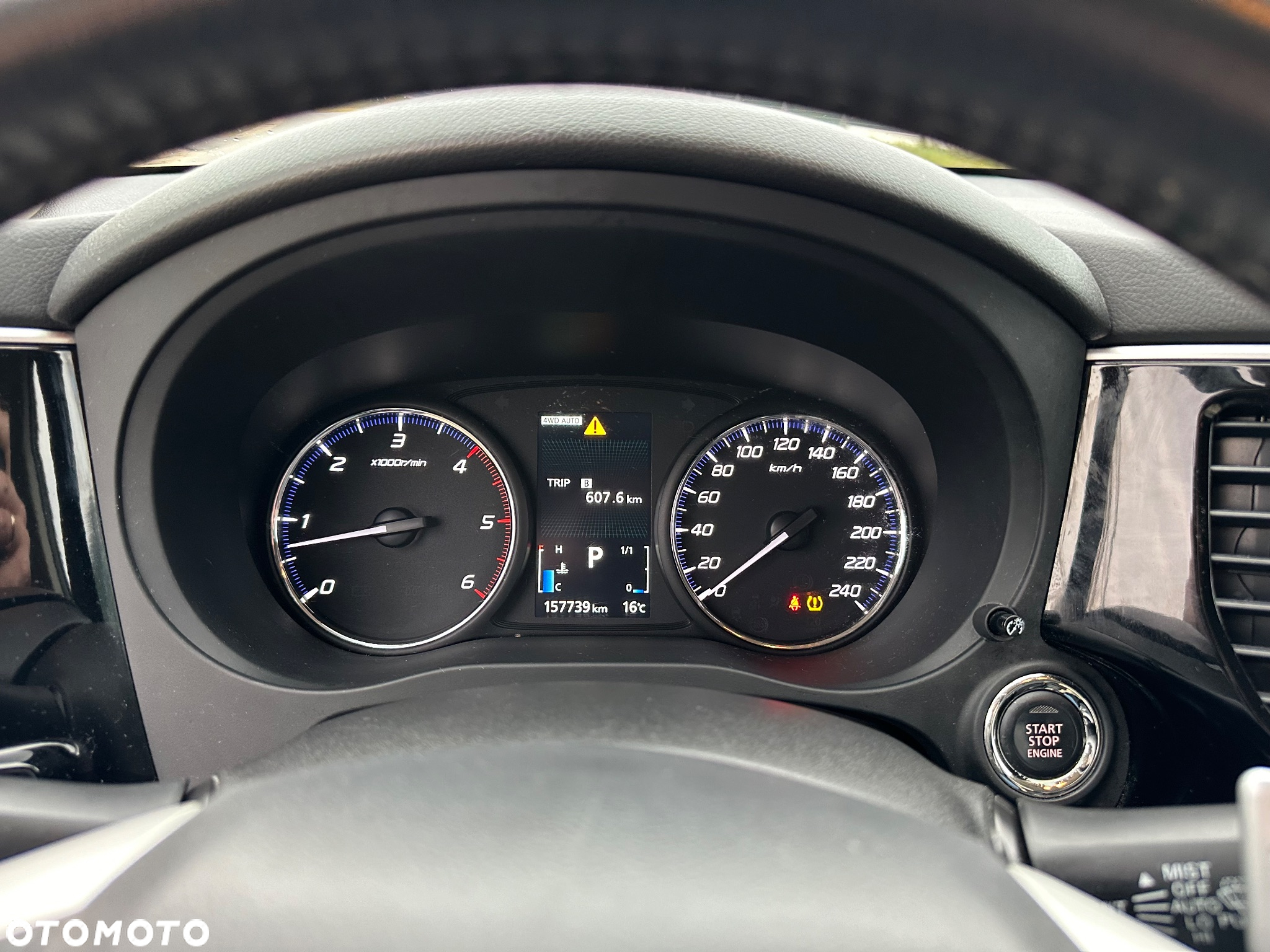 Mitsubishi Outlander 2.2 DI-D 4WD Automatik Instyle - 13