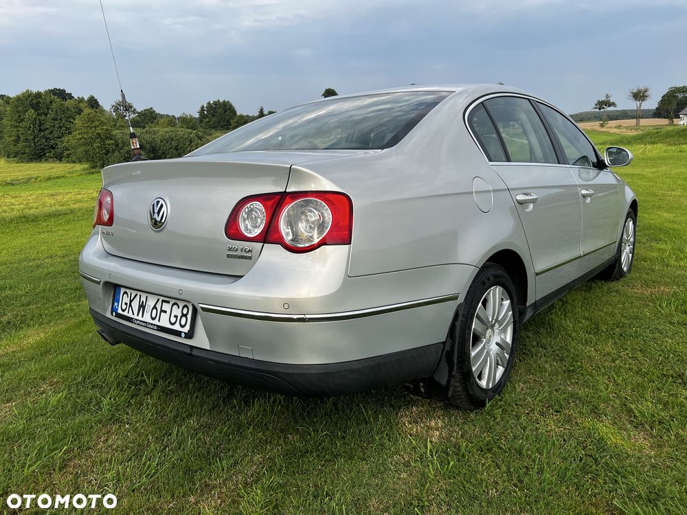 Volkswagen Passat - 3