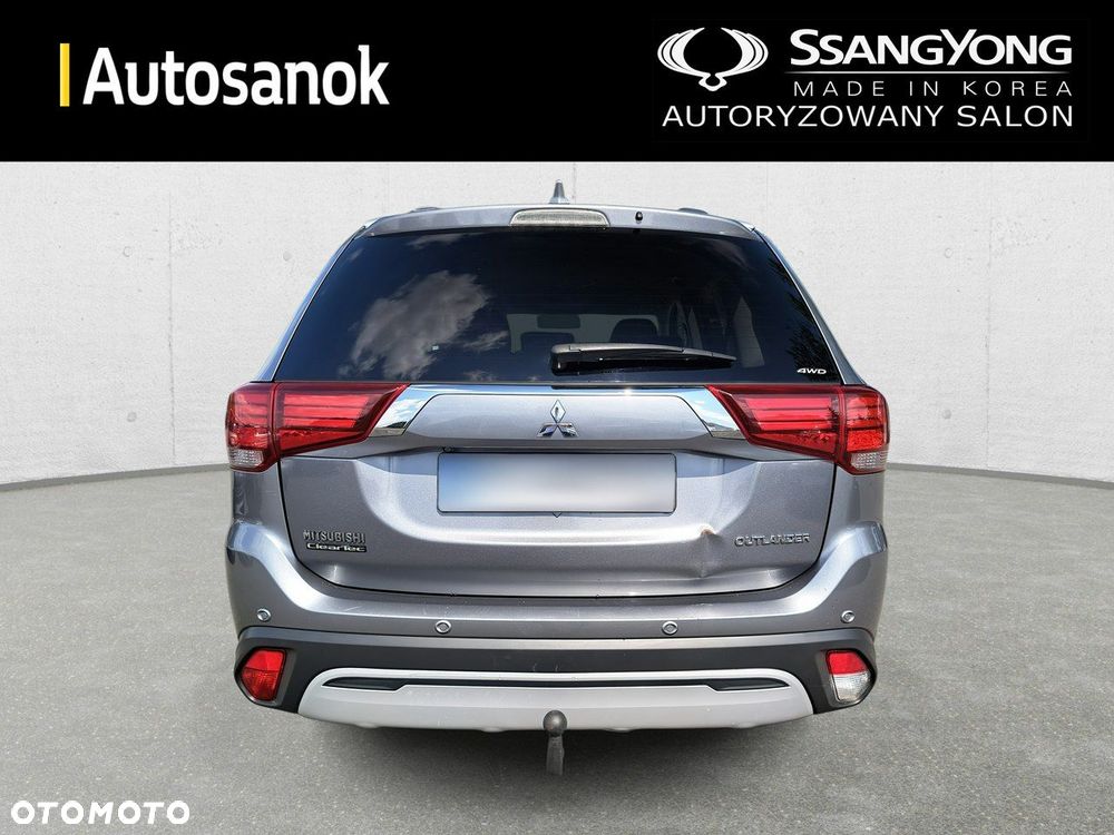 Mitsubishi Outlander 2.0 Instyle SDA 4WD CVT - 6