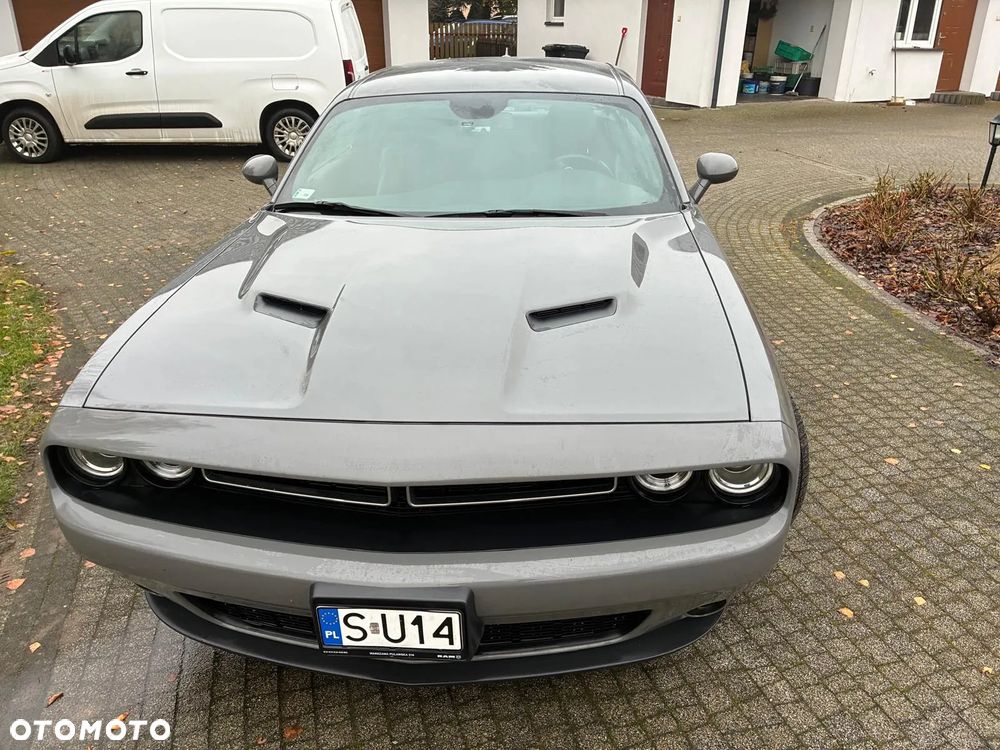 Dodge Challenger 3.6 SXT Plus - 10