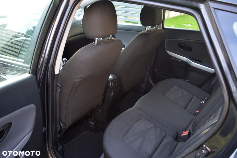 Kia Ceed 1.4 CVVT Dream Team Edition - 20