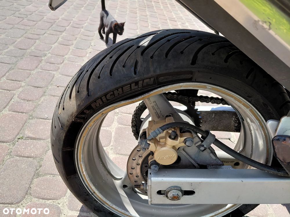 Honda Hornet - 15