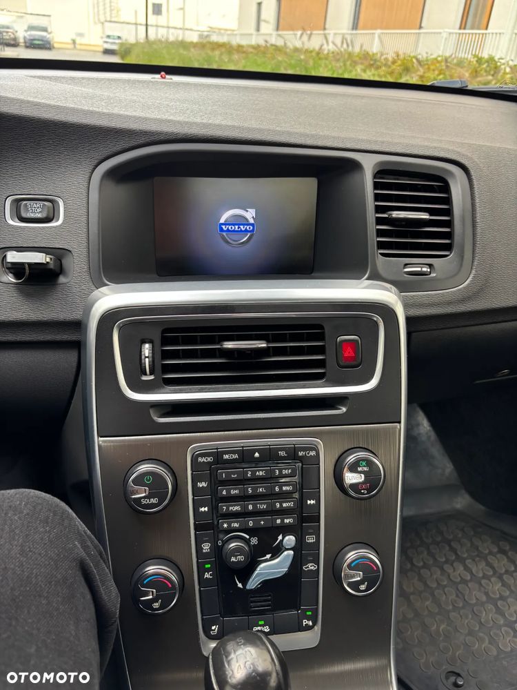 Volvo S60 D3 Momentum - 13