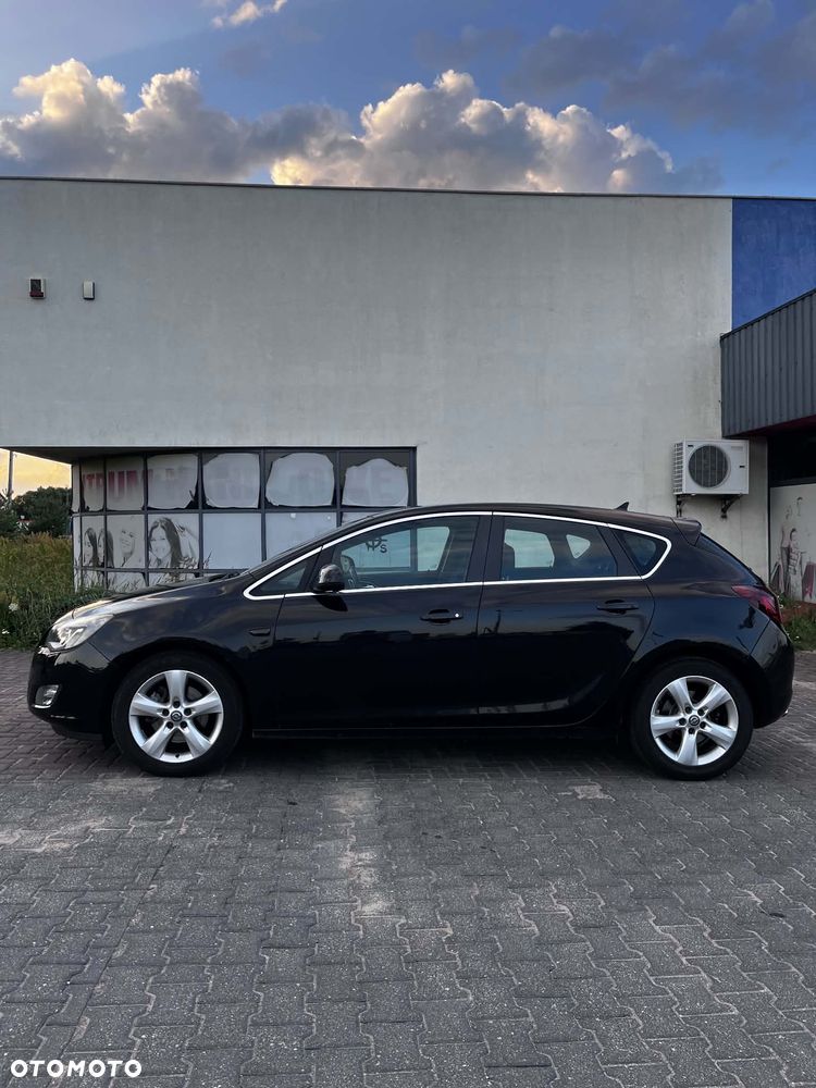 Opel Astra 1.6 Turbo Edition - 7