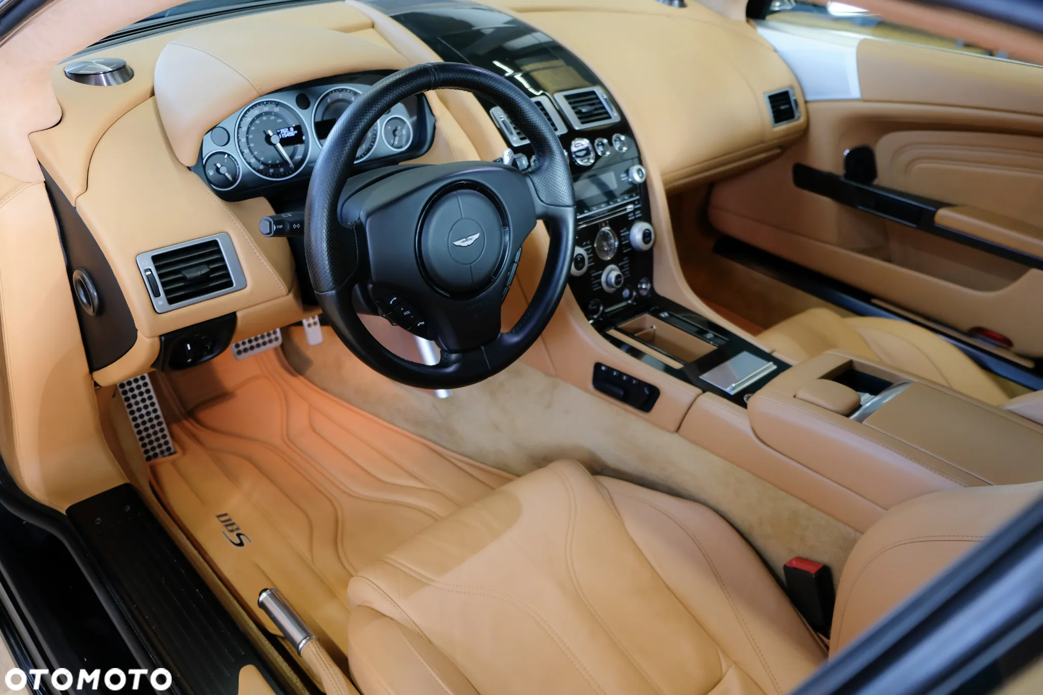 Aston Martin DBS Carbon Edition Touchtronic II - 9