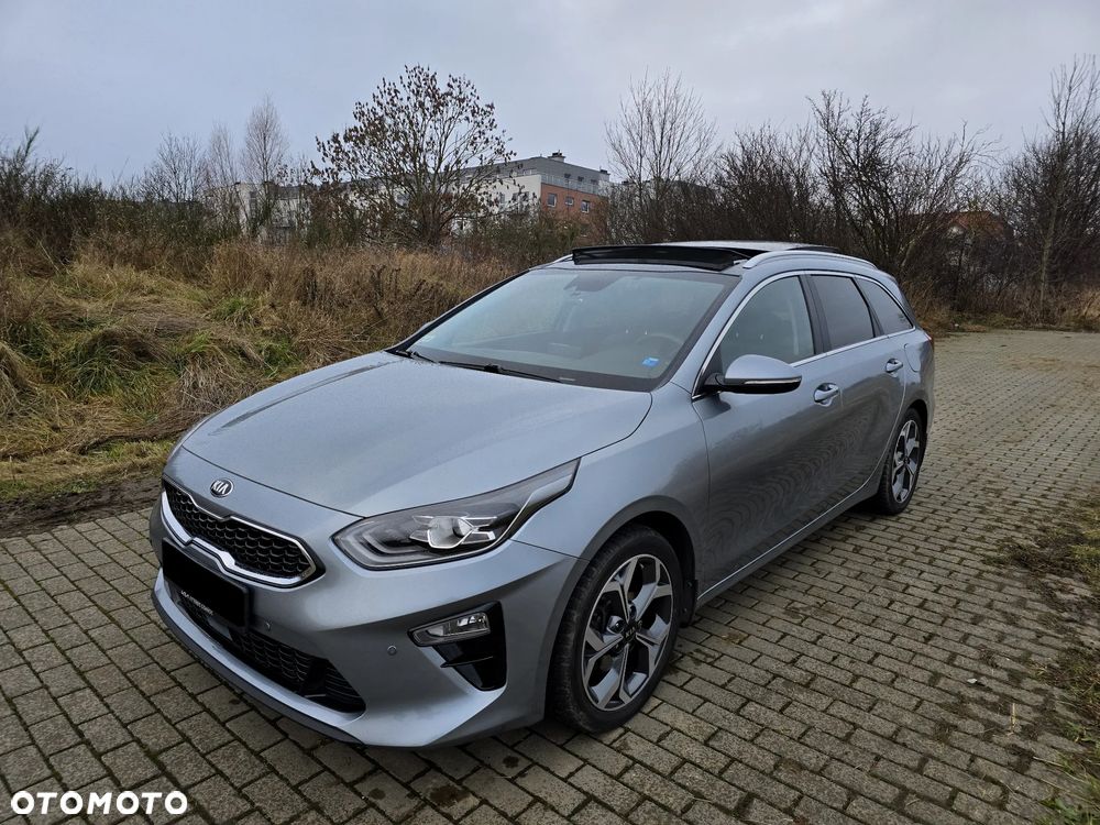 Kia Ceed 1.4 T-GDI L Business Line DCT - 17