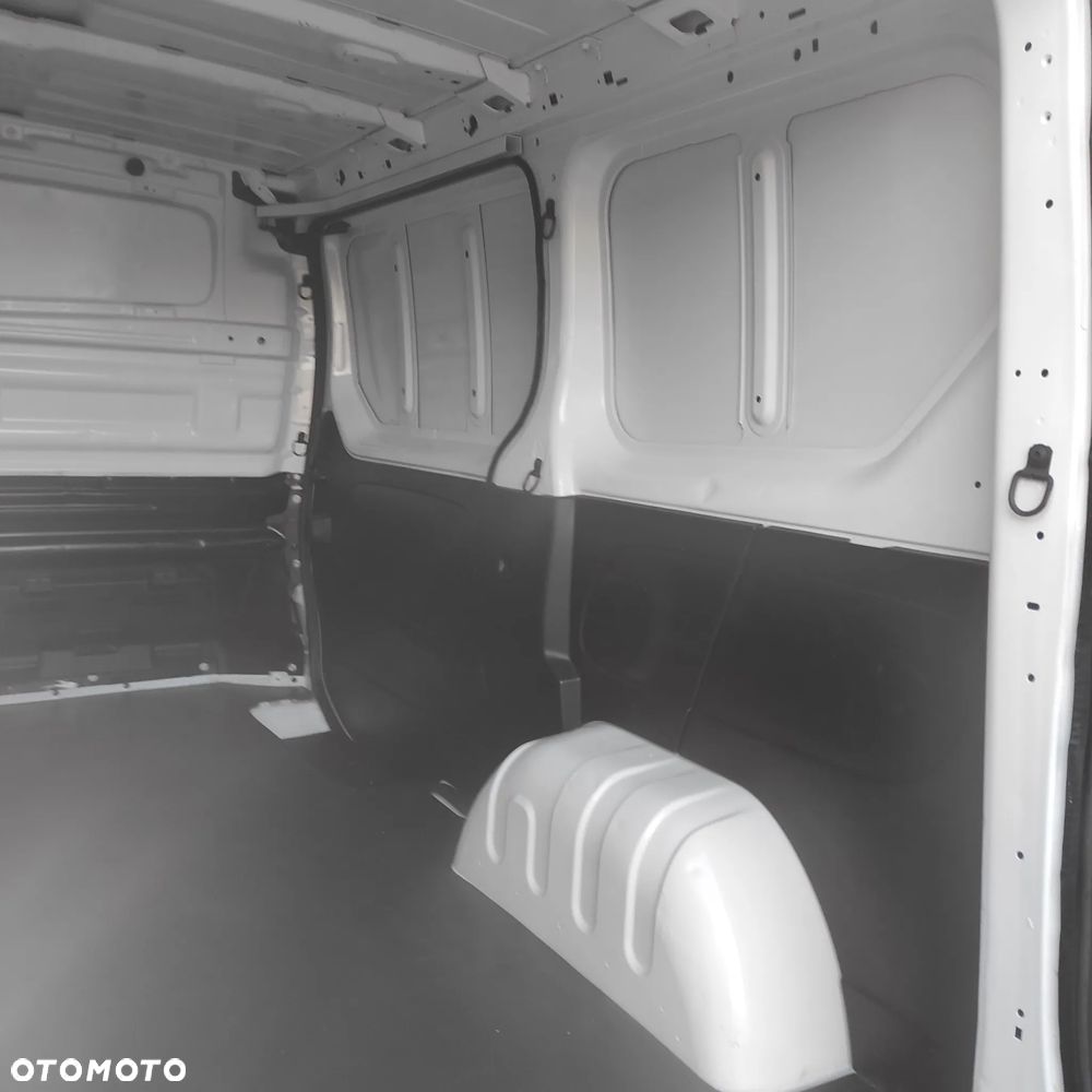 Renault Trafic - 15