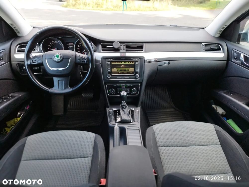 Skoda Superb 2.0 TDI DSG Comfort - 11