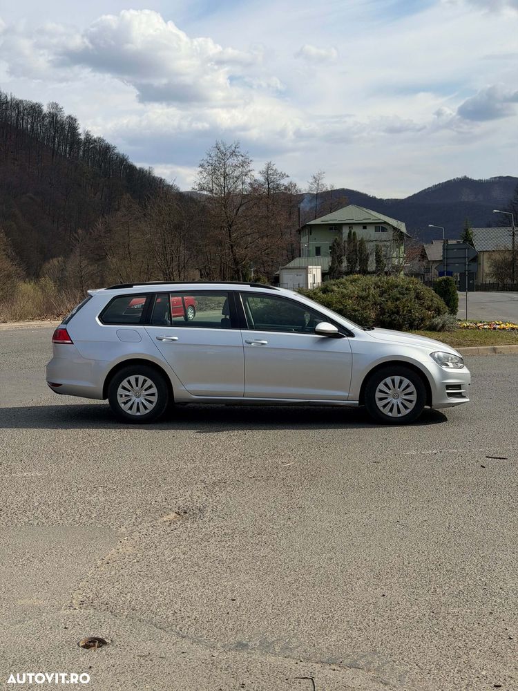 Volkswagen Golf 1.6 TDI BlueMotion Technology Trendline - 4
