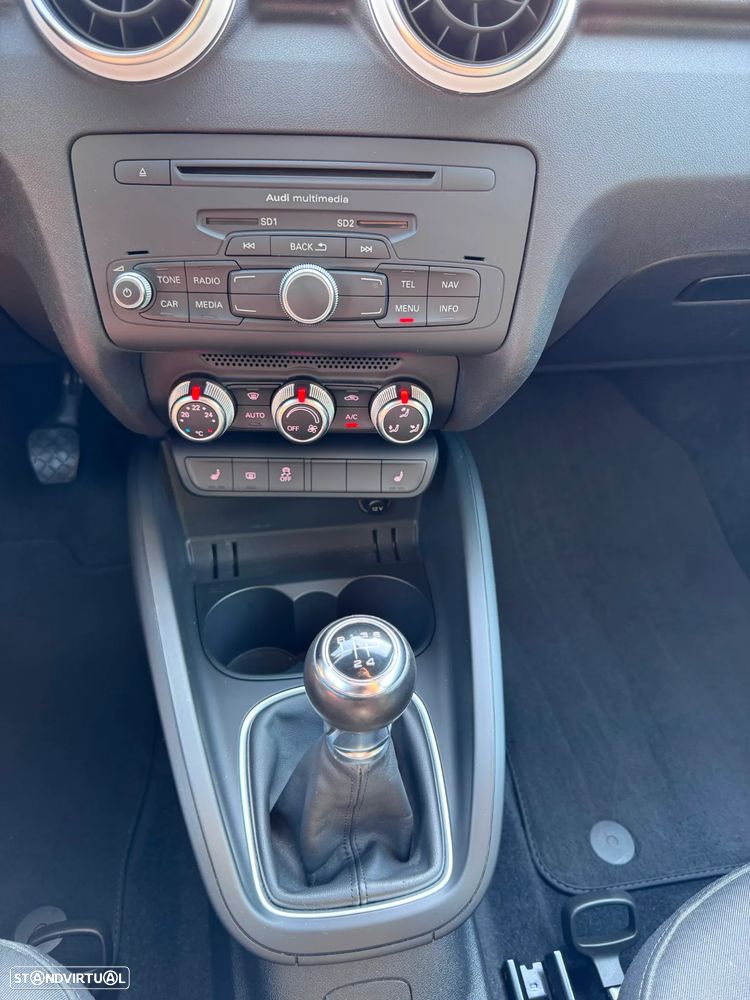 Audi A1 1.2 TFSI S-line - 38