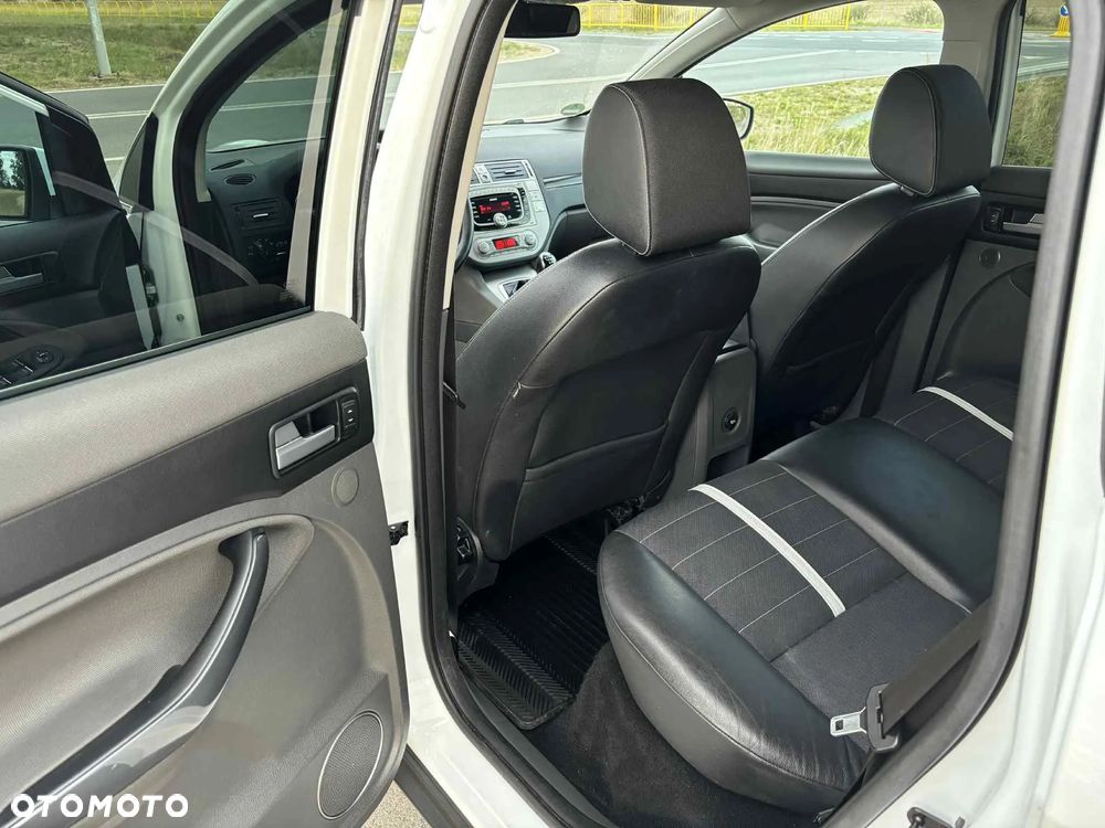 Ford Kuga 2.0 TDCi Trend - 21