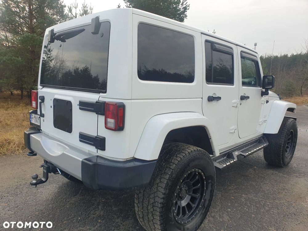 Jeep Wrangler Unlimited 3.8 Automatik Sahara - 24