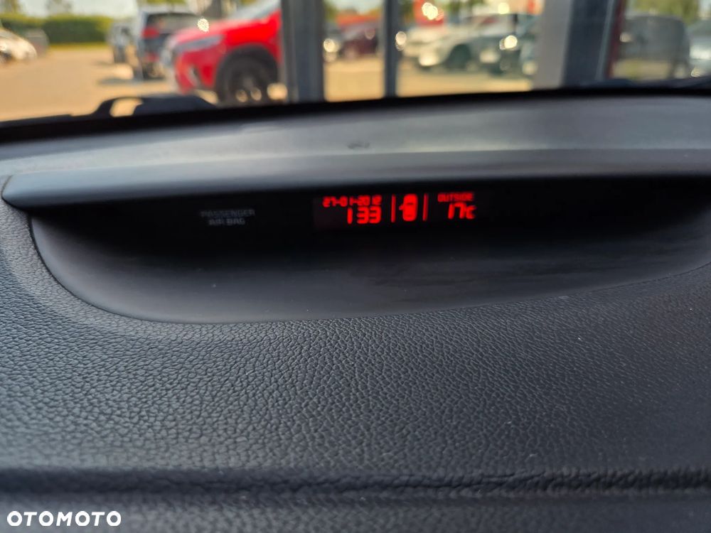 Kia Ceed 1.6 CRDi M - 27