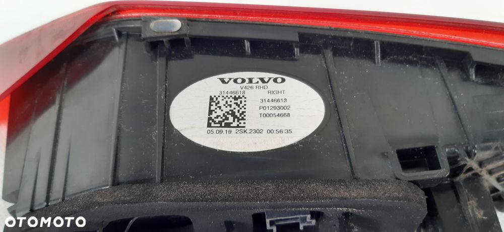 VOLVO XC60 II LAMPA PRAWA TYŁ 31446618 - 6