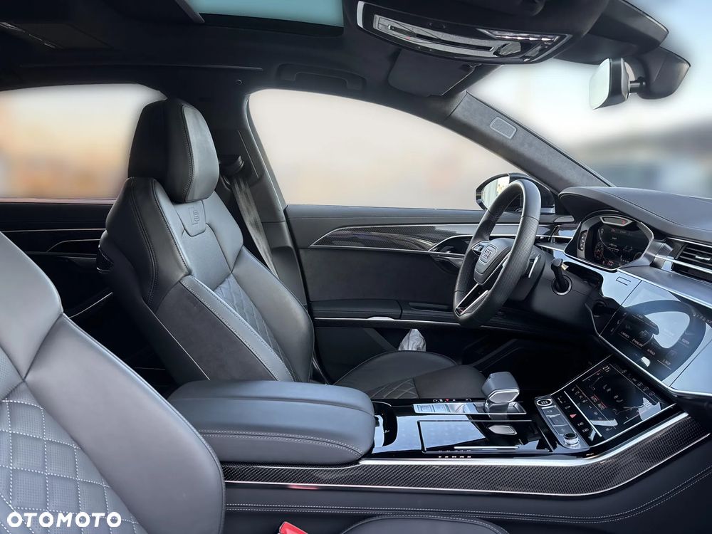 Audi A8 60 TFSI quattro tiptronic - 14