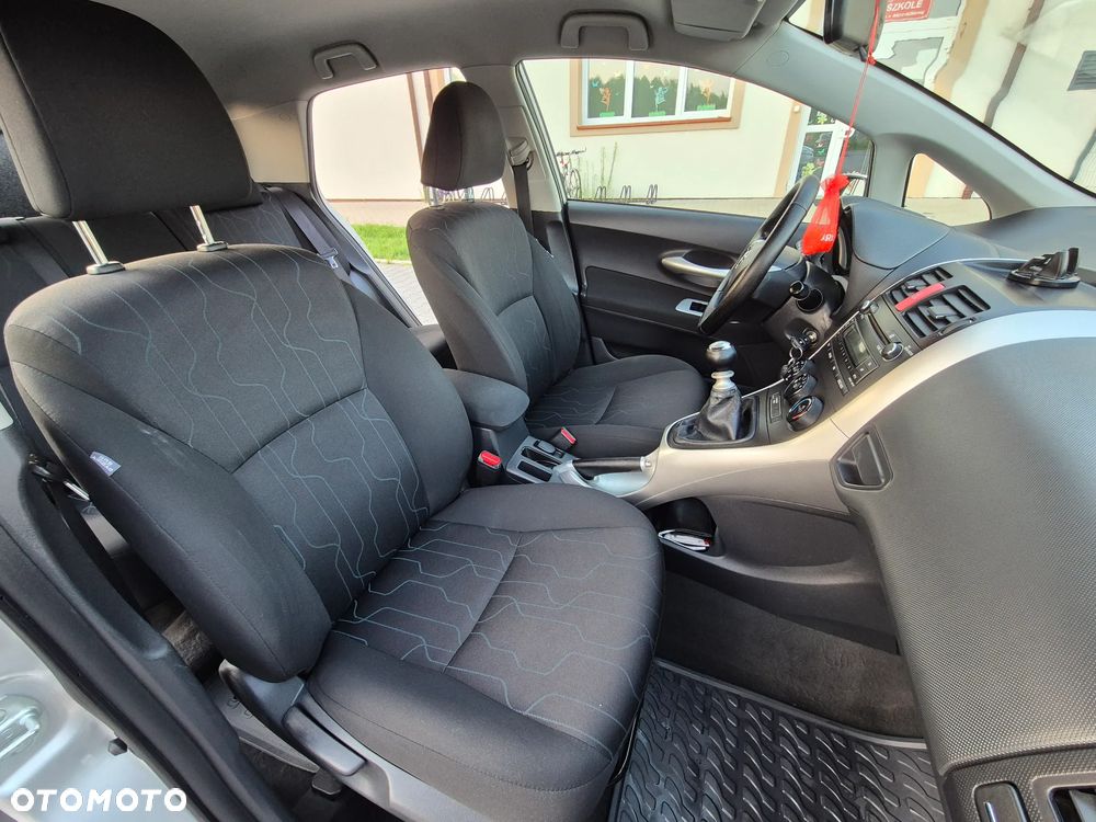 Toyota Auris 1.6 Luna - 14