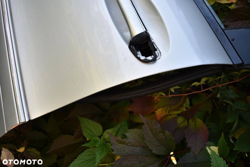 MERCEDES W211 DRZWI PRZEDNIE PRZÓD LEWE 775 - 7