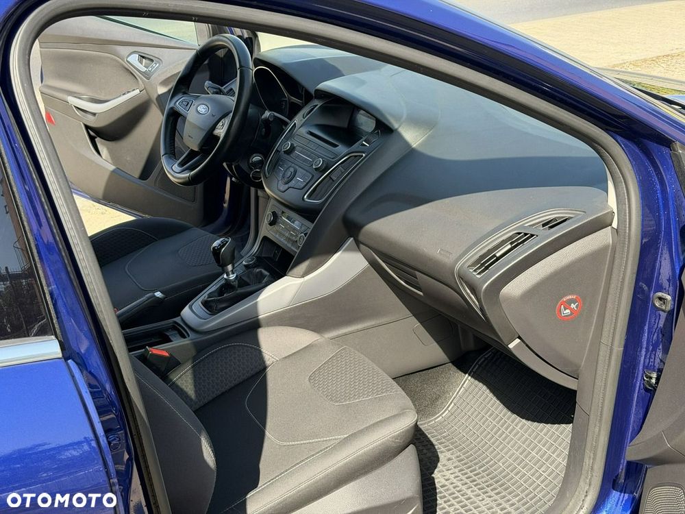 Ford Focus - 16