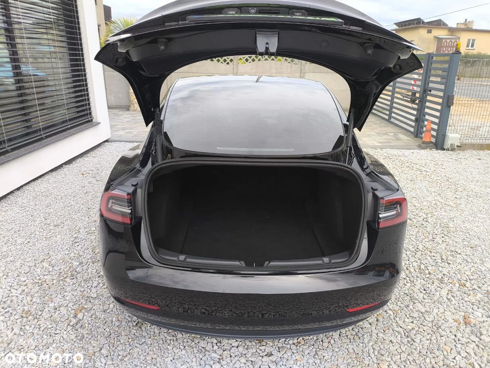 Tesla Model 3 2023 photo 5