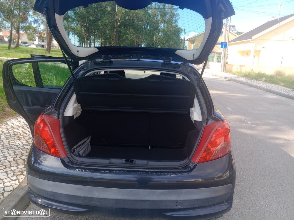Peugeot 207 - 7