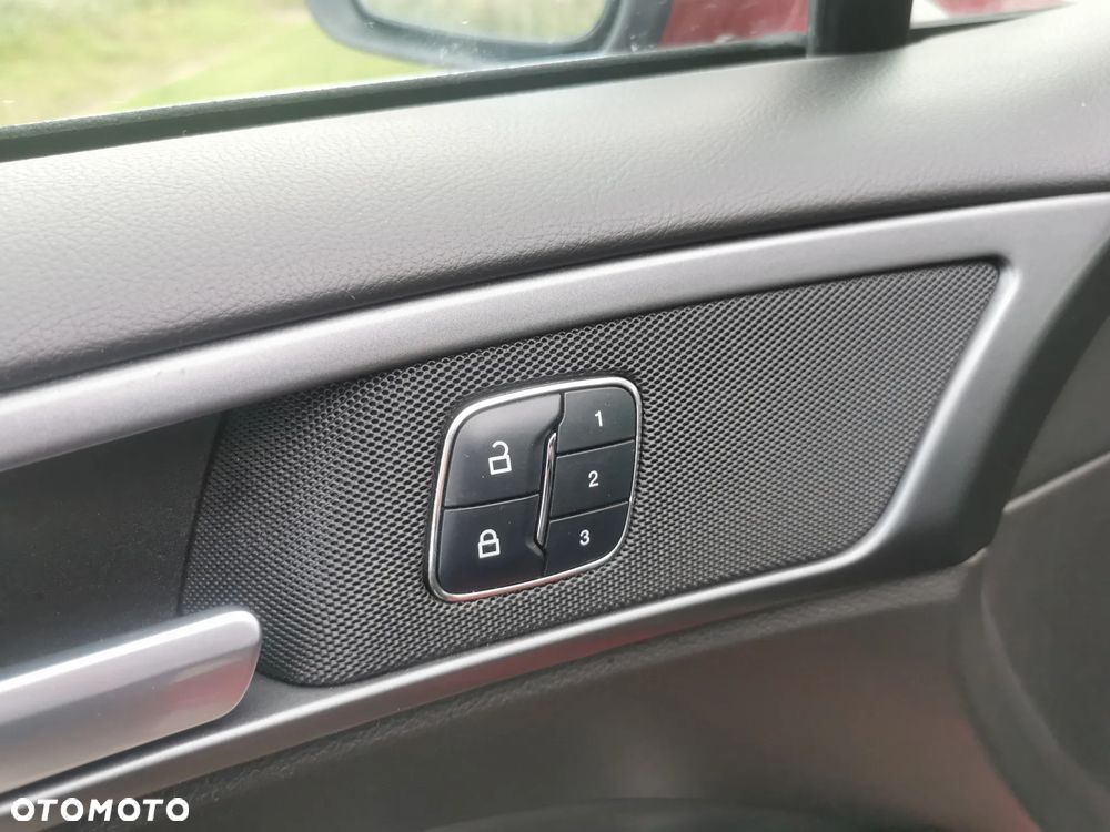 Ford Mondeo 2.0 TDCi Titanium PowerShift - 18