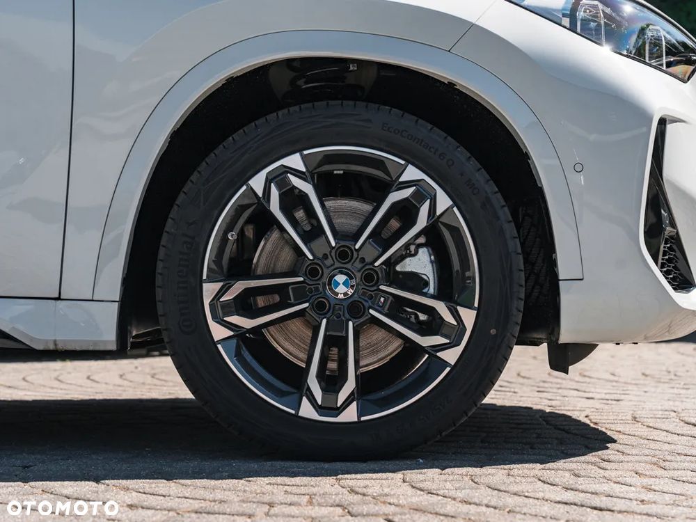 BMW X1 xDrive23i M Sportpaket - 4