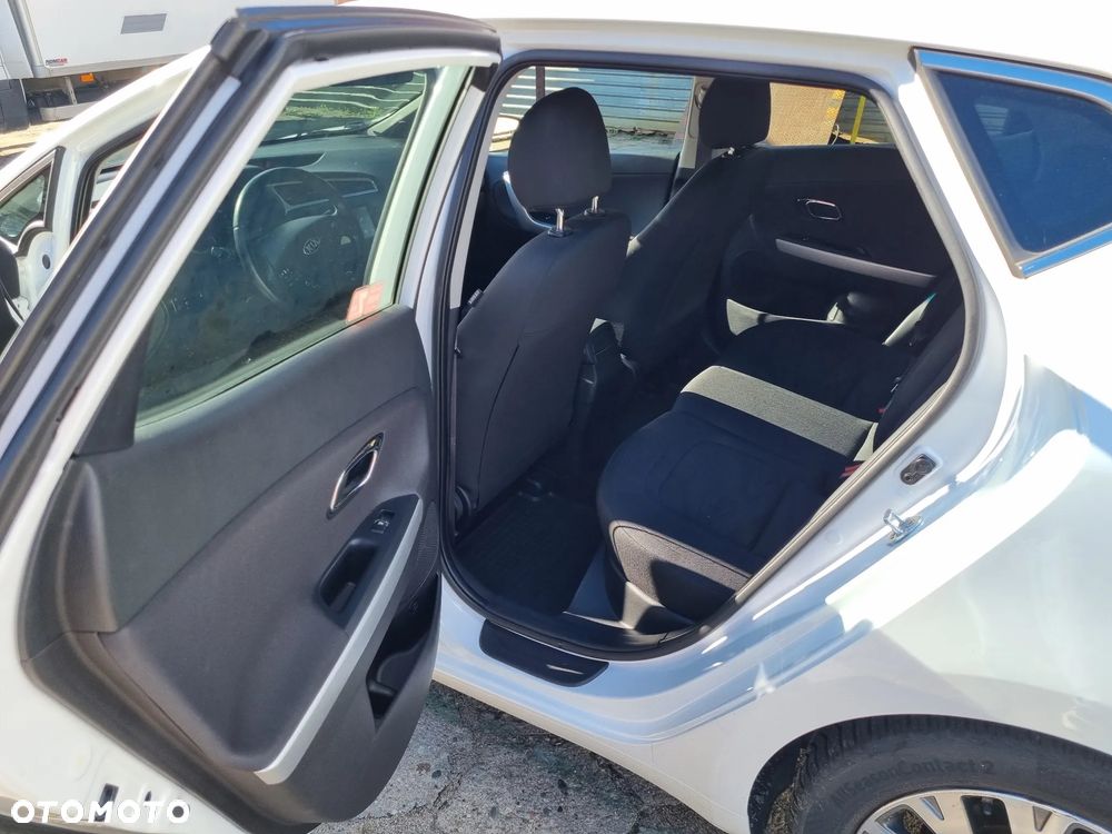 Kia Ceed 1.4 Smart Plus - 19