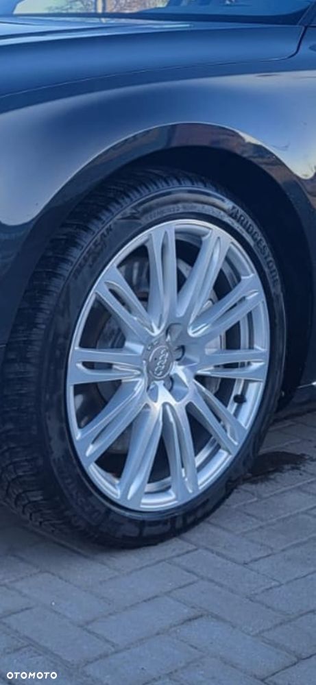 Audi A8 4.2 TDI DPF (clean diesel) quattro tiptronic - 12