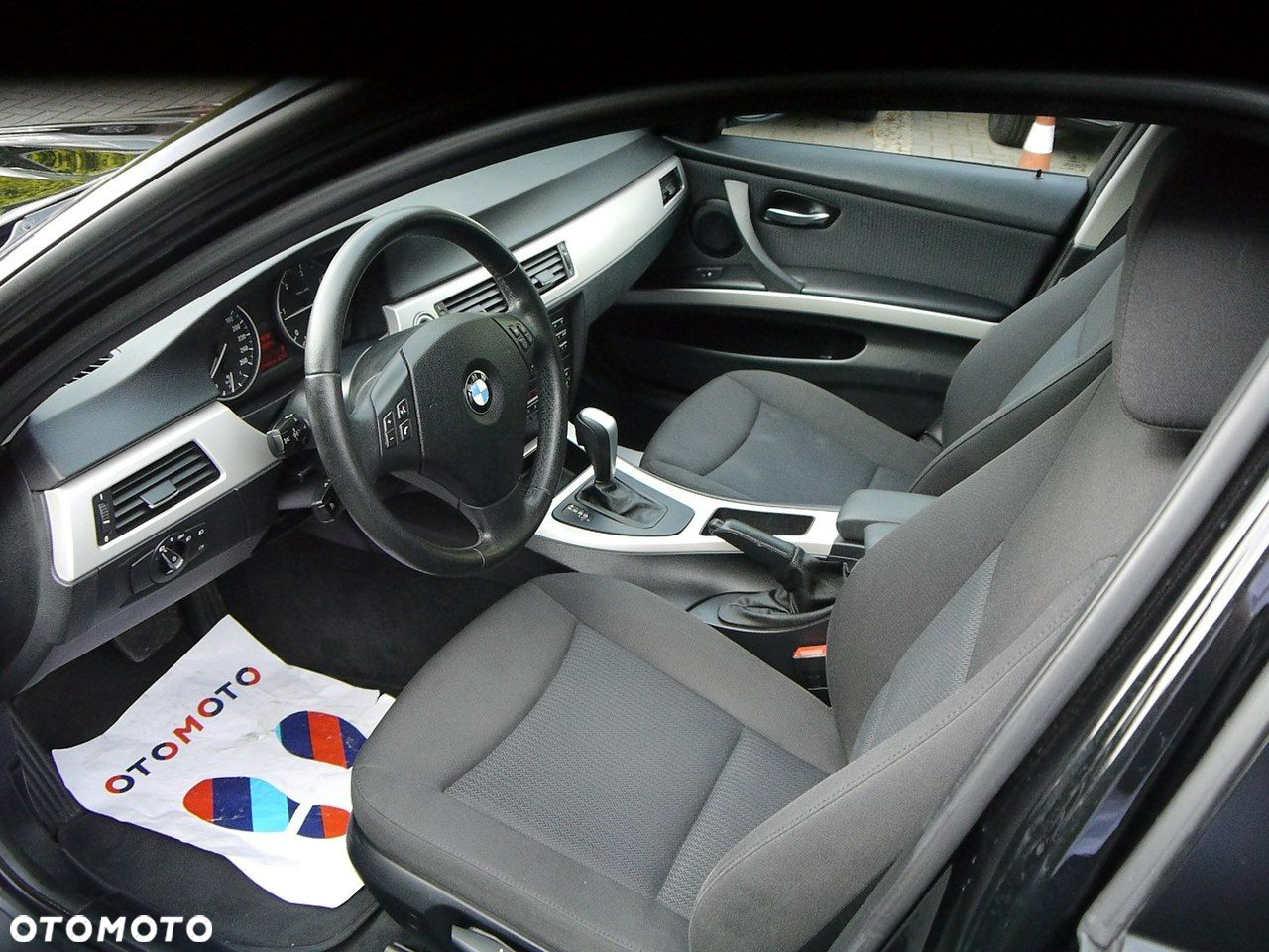 BMW Seria 3 318d - 21