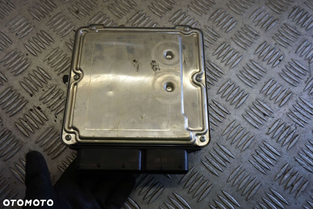 STEROWNIK SILNIKA KOMPUTER A4 B7 2.0 TDI 03G906016GN 0281012113 AUDI 2004-2008 - 2