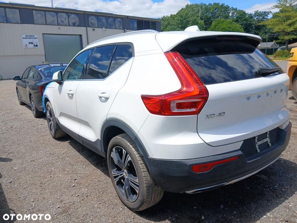 Volvo XC 40 T5 AWD Inscription - 11