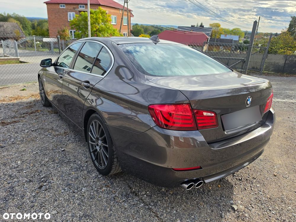BMW Seria 5 2011 photo 4