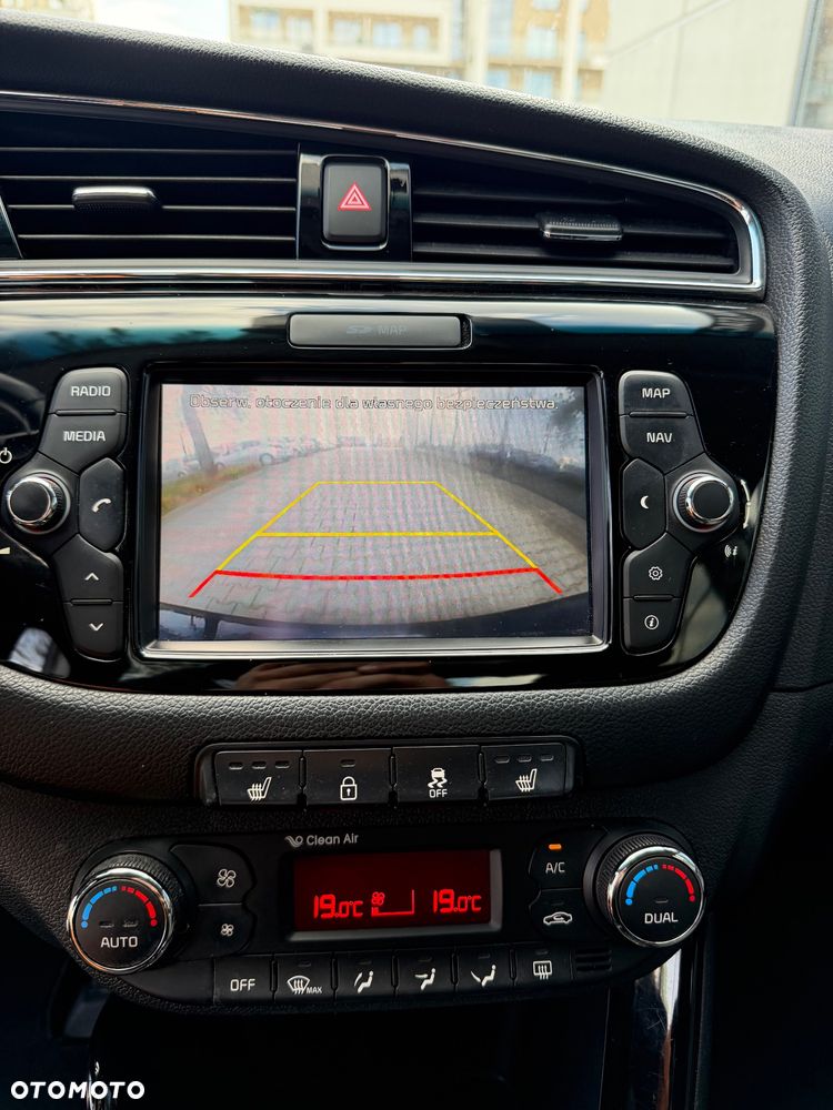 Kia Ceed 1.6 CRDi 136 ISG Spirit - 21