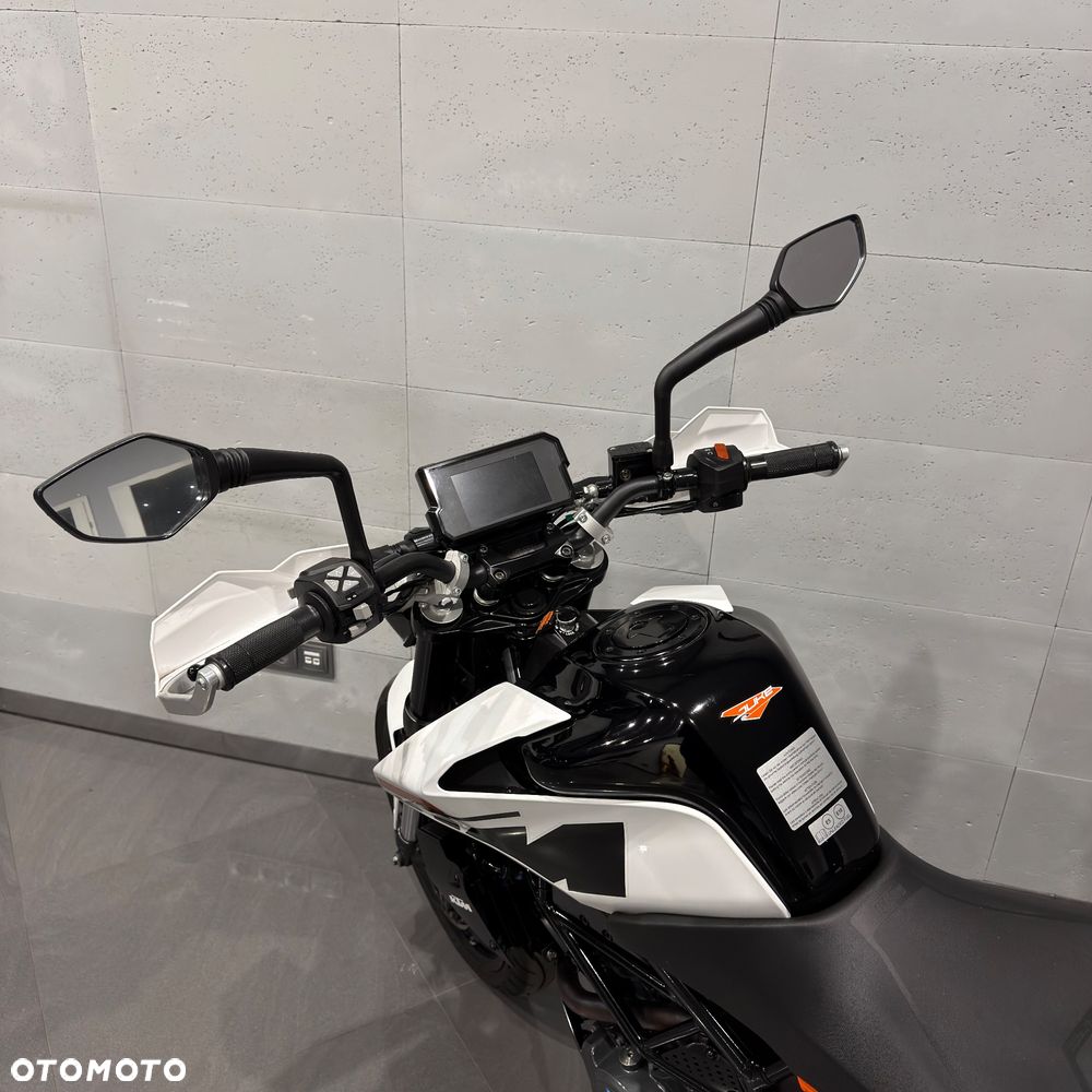 KTM Duke - 12