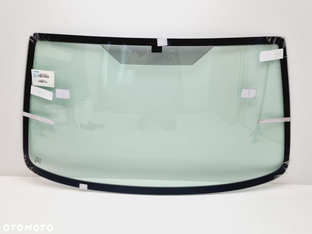 Szyba przednia FORD FIESTA 5 DRZWI 1996-2002 - 1