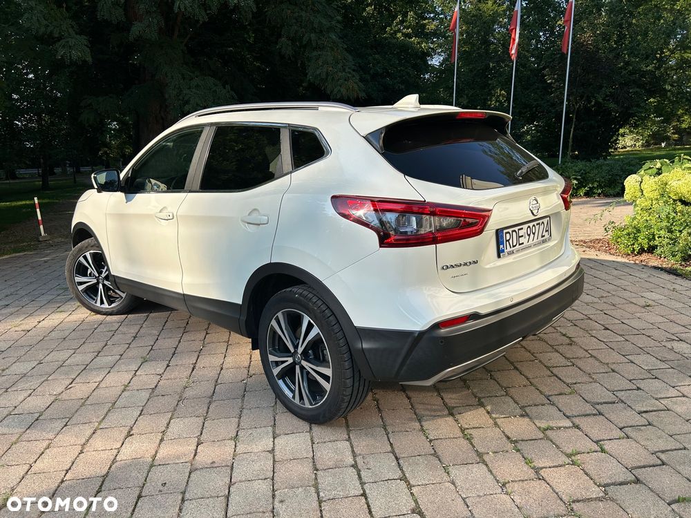 Nissan Qashqai 1.3 DIG-T AKARI - 4