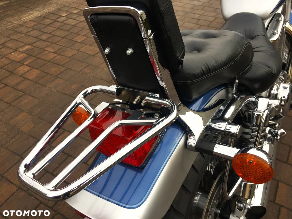 Suzuki Intruder - 12