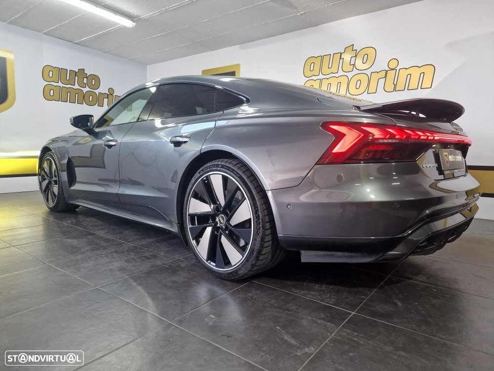 Audi e-tron GT quattro - 28