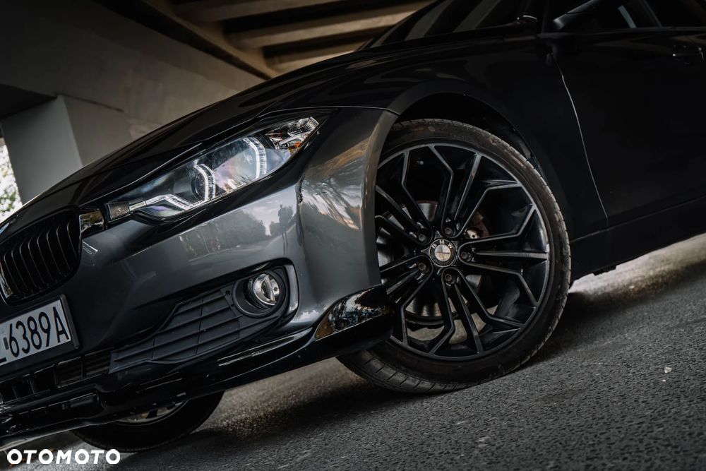 BMW Seria 3 318d - 4