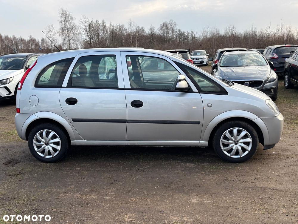 Opel Meriva 1.6 Cosmo - 19