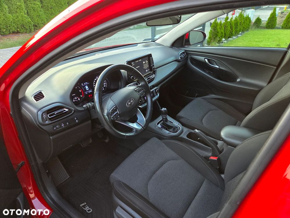 Hyundai i30 1.6 D Comfort DCT - 8