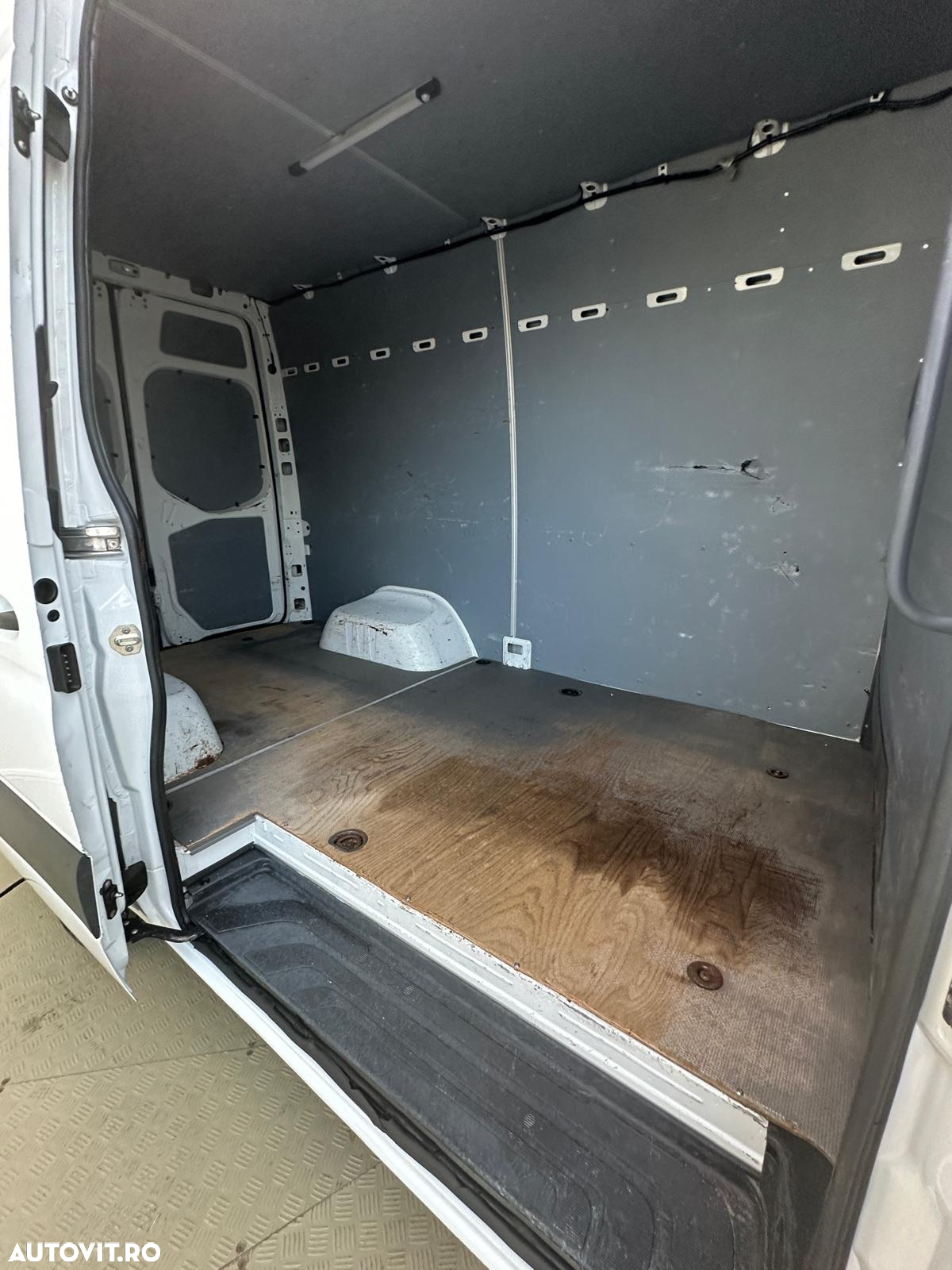 Mercedes-Benz Sprinter 516CDI MEDIU PUNTE DUBLA - 25