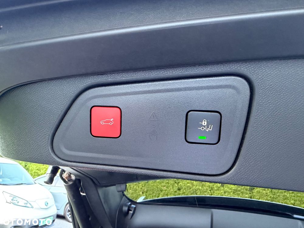 Peugeot 3008 1.6 PureTech Hybrid4 PHEV GT Pack S&S EAT8 - 38