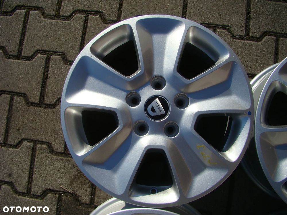 a379 5x114,3 Dacia Duster 6,5Jx16 niemontowane - 2