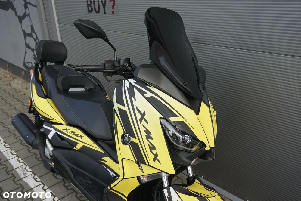 Yamaha X-max - 12