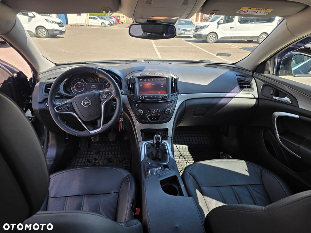 Opel Insignia - 12