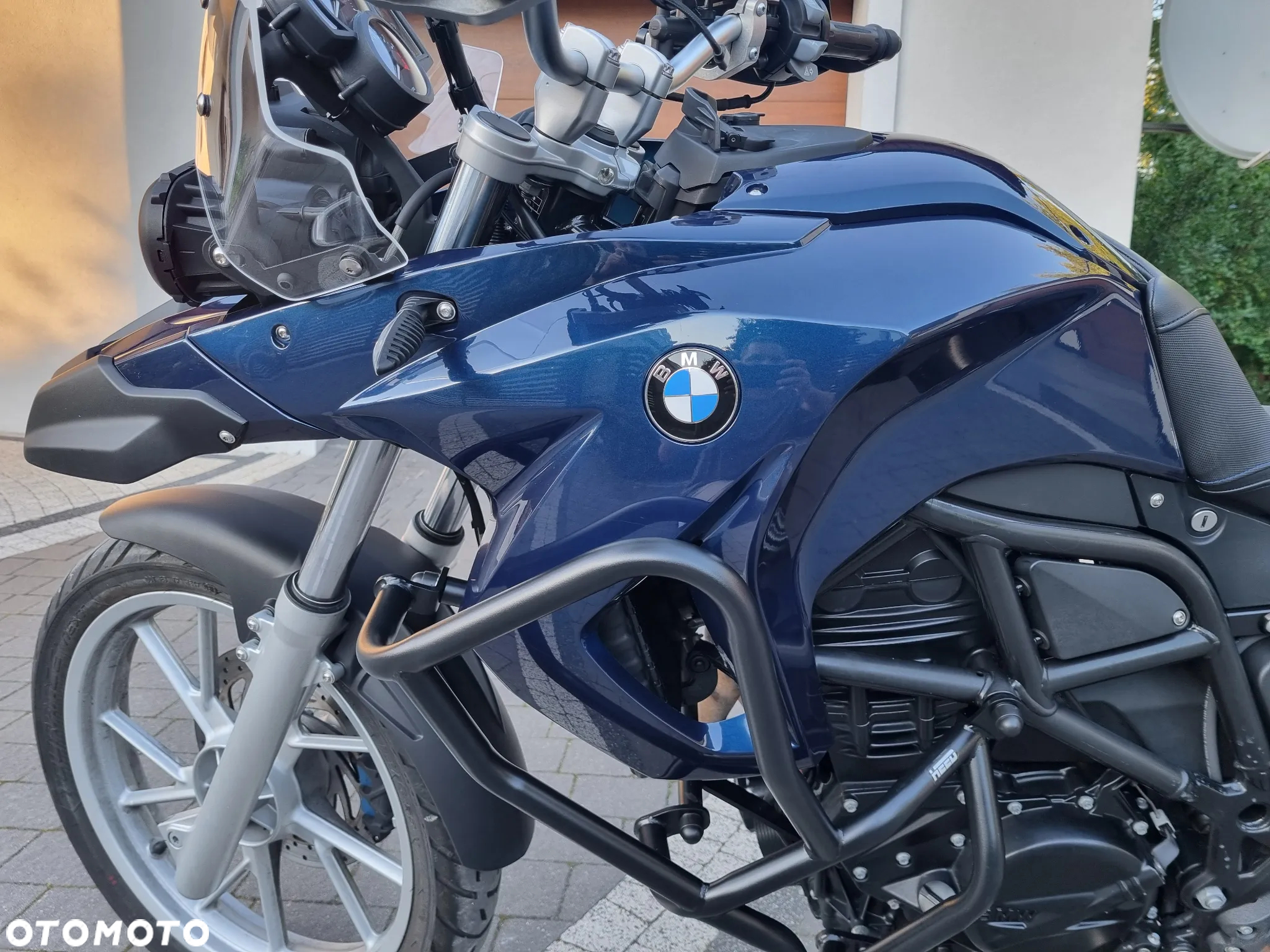 BMW F