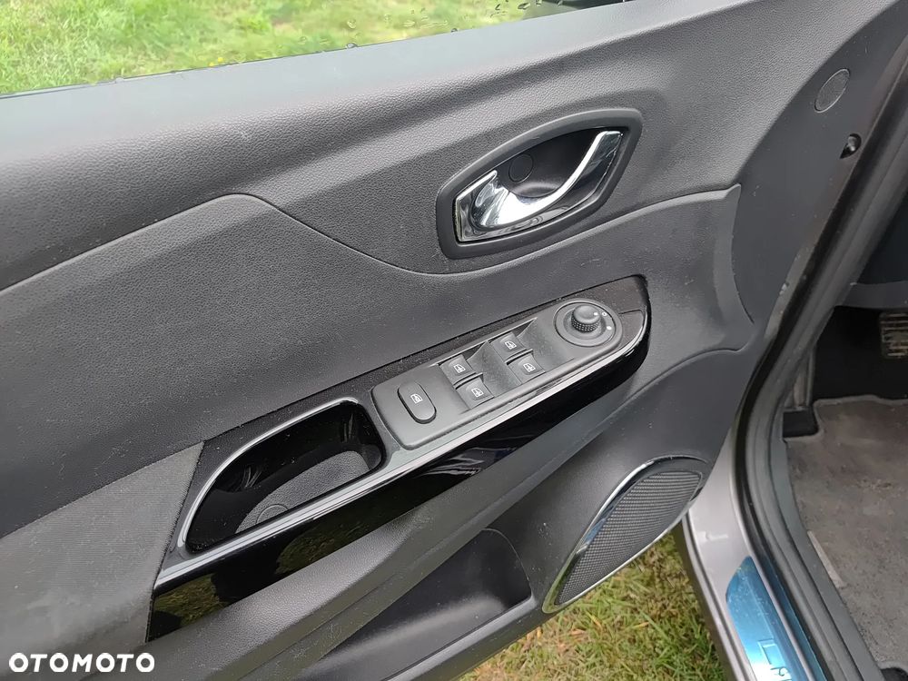 Renault Captur - 19